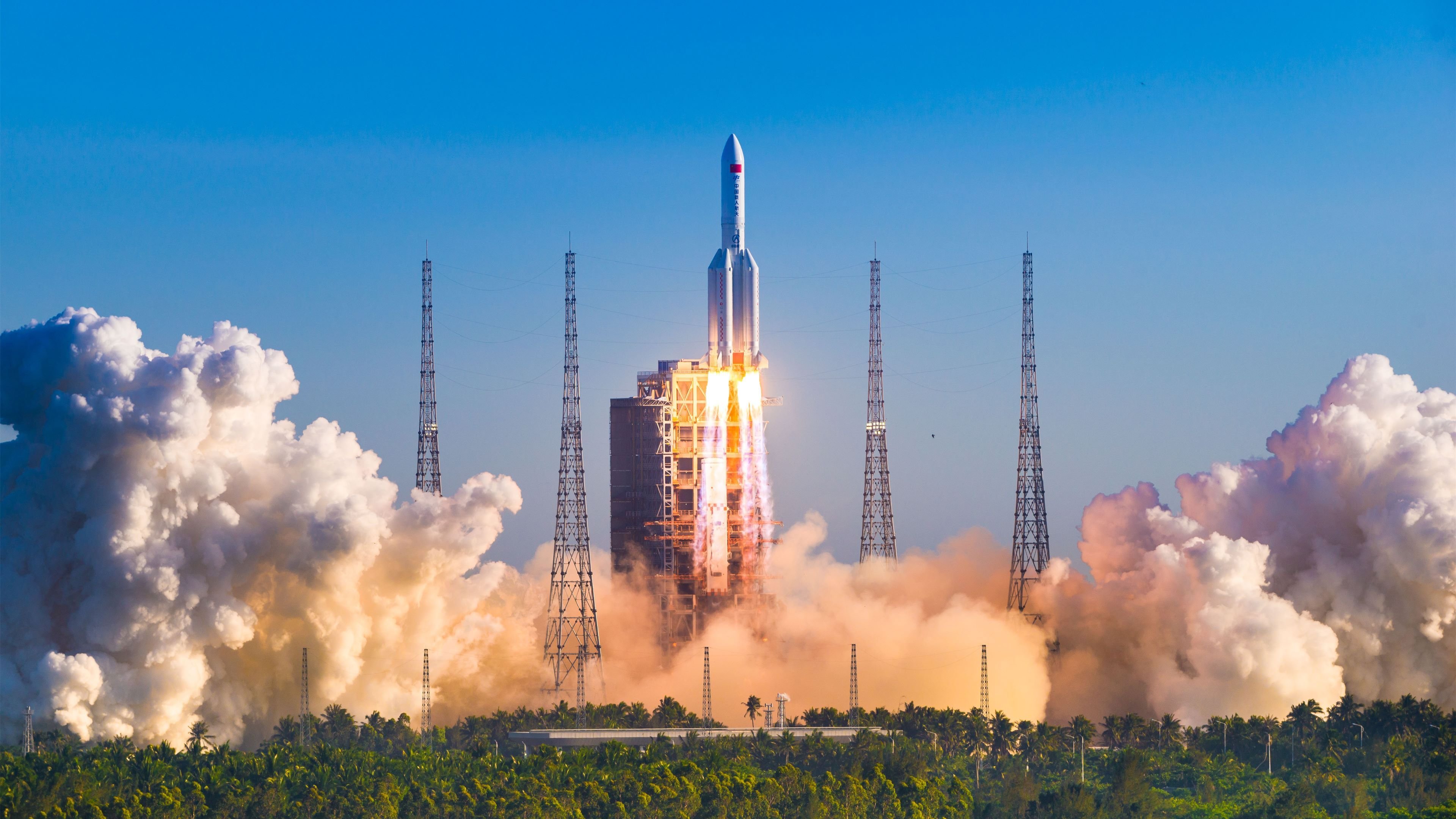 “中超联赛战火再燃,豪门争锋燃爆绿茵场”,中超传统豪门